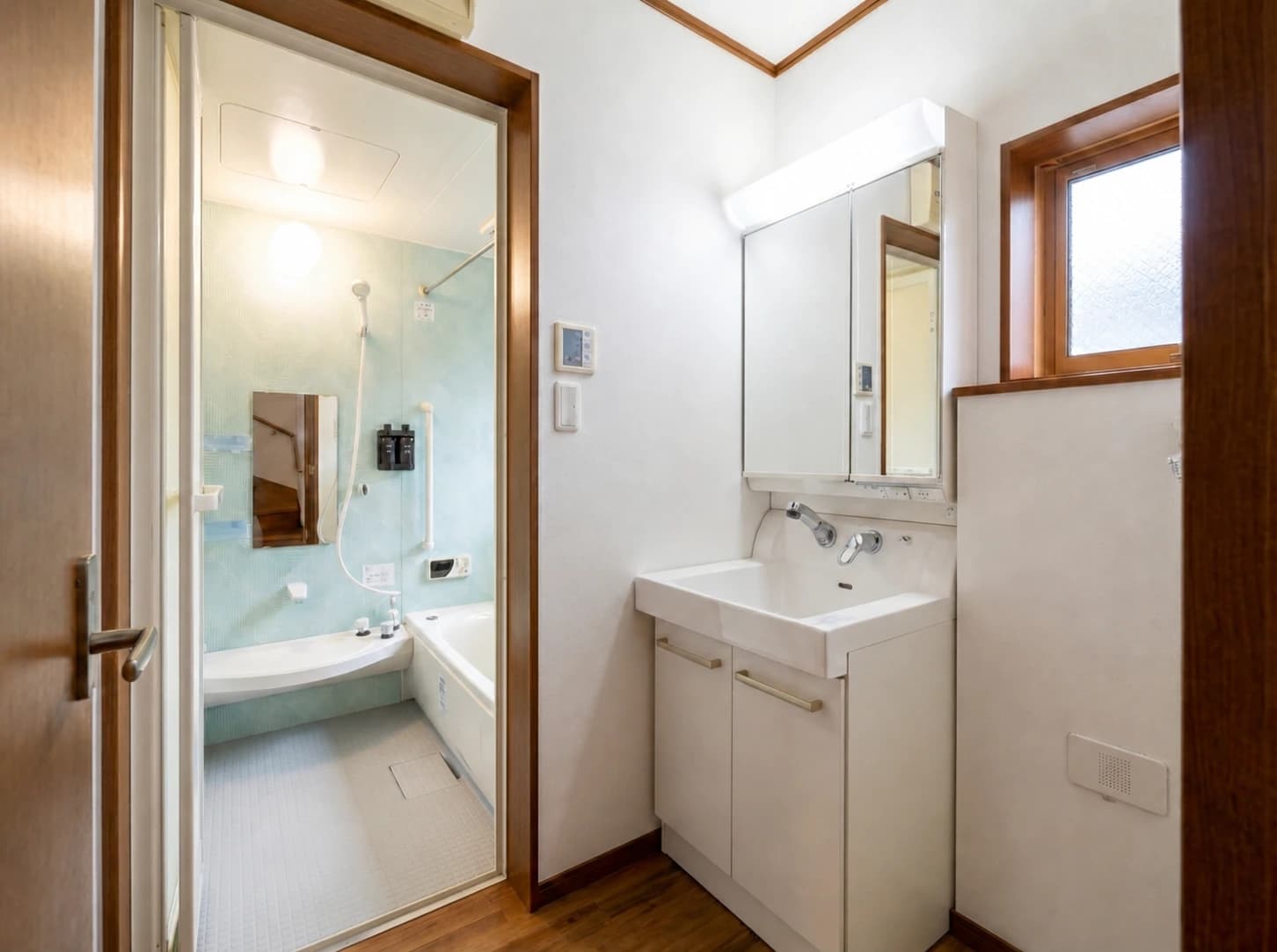 Independent washbasin beside the second-floor shower room at MEME Hotel Tokyo